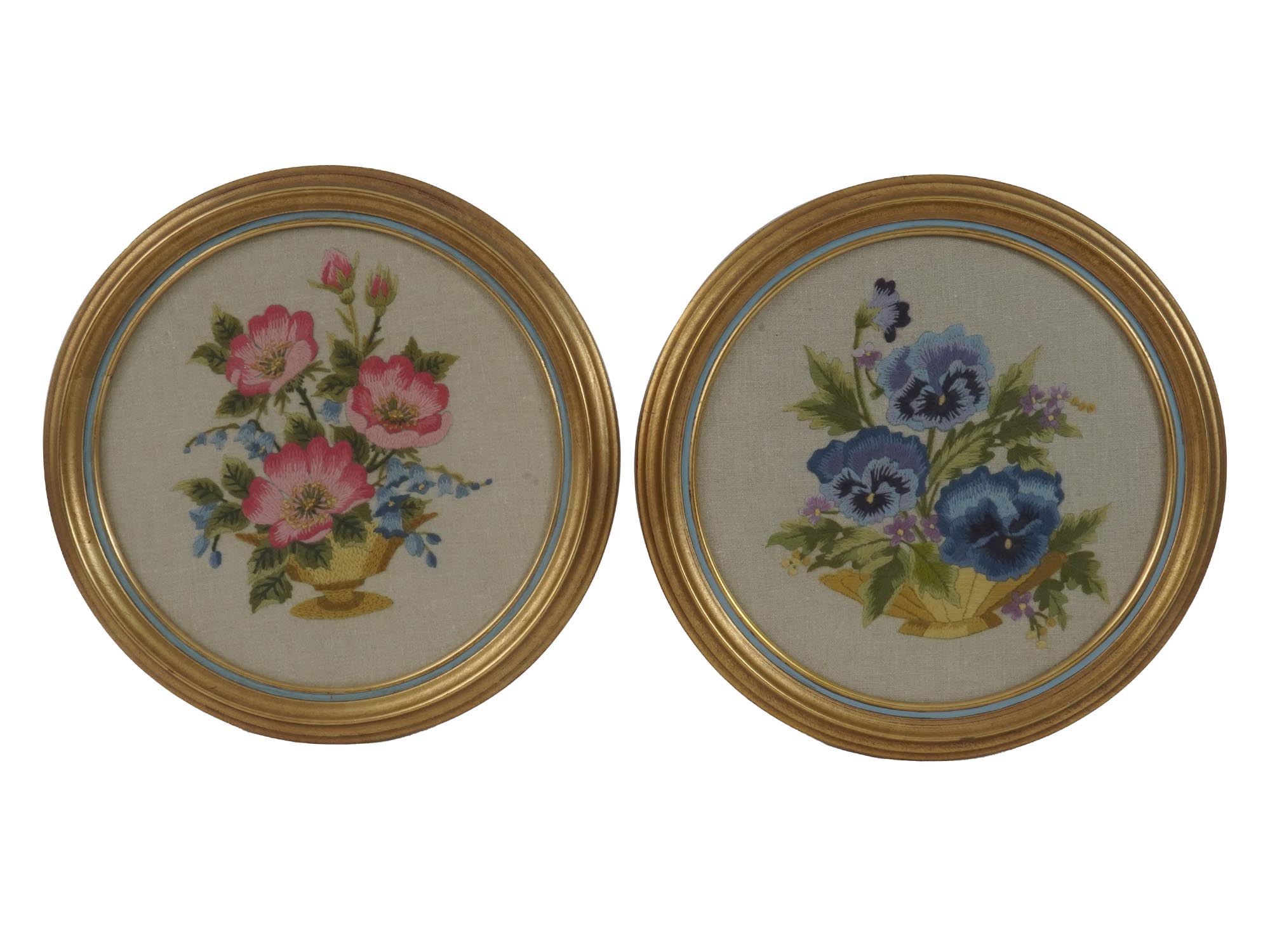 PAIR OF FRAMED WALL DECOR EMBROIDERY WITH FLOWERS PIC-0